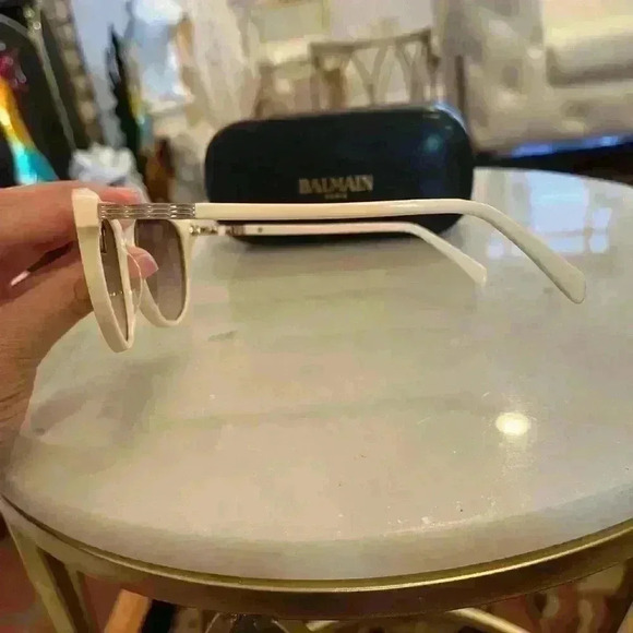 balmain bl200 cateye sunglasses in cream gold with case main image 11